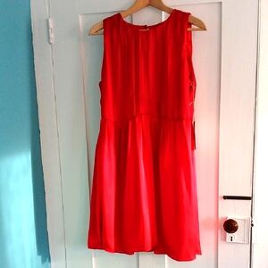 Elegant Red Sleeveless Dress